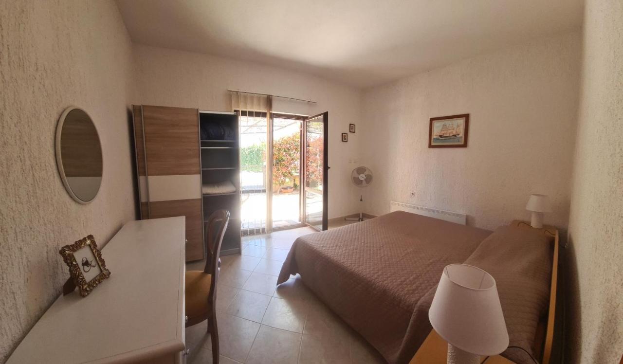 Apartman Kos Rosini Exterior photo